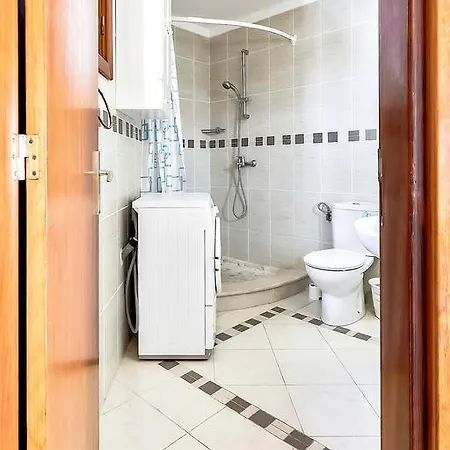 2br Park Royal Apartment