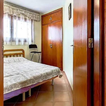 2br Park Royal Apartment